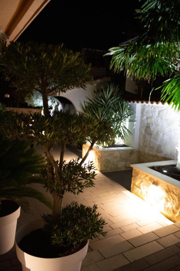 Apartments Villa Jelena ヴォディツェ エクステリア 写真