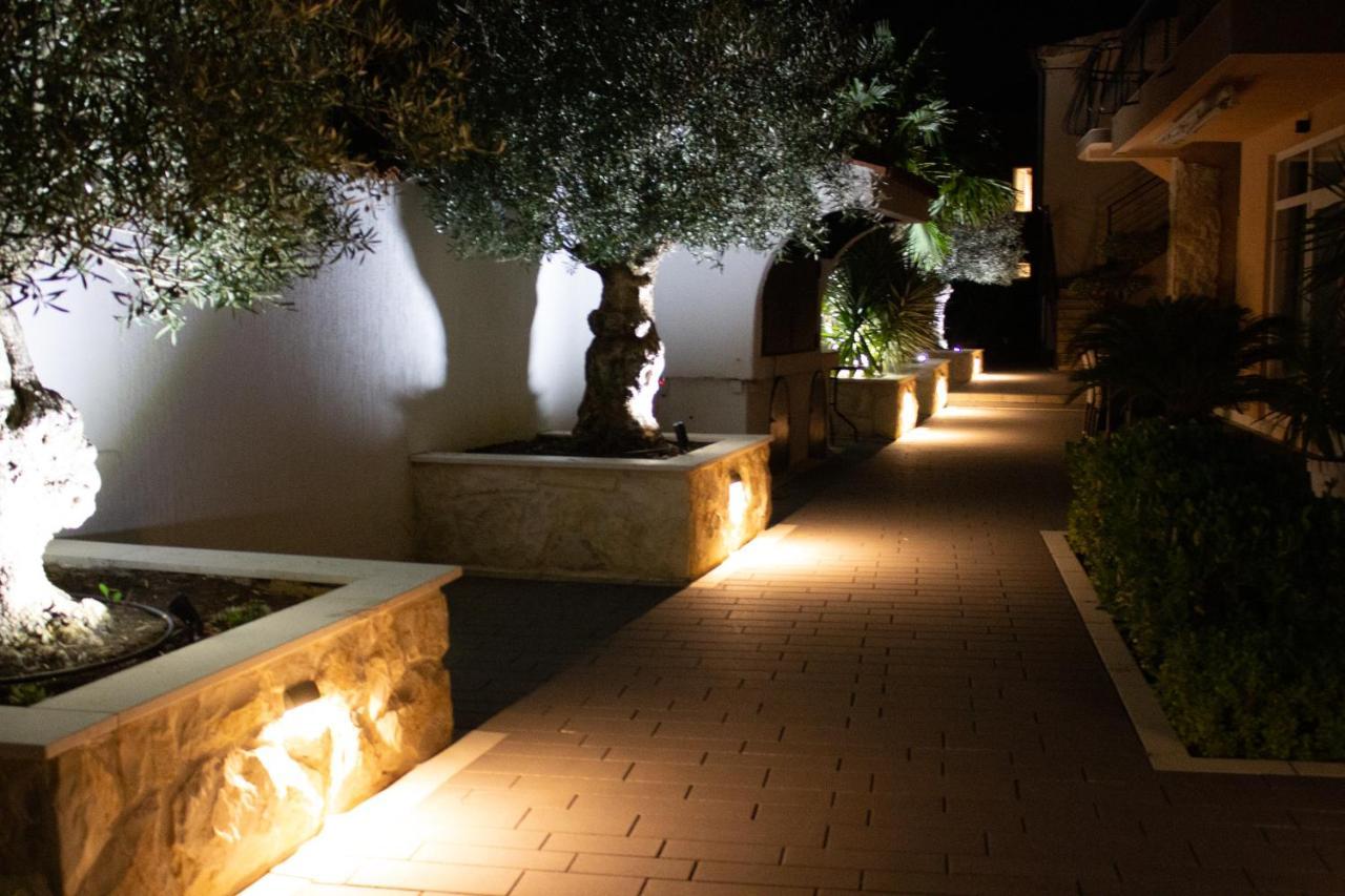 Apartments Villa Jelena ヴォディツェ エクステリア 写真