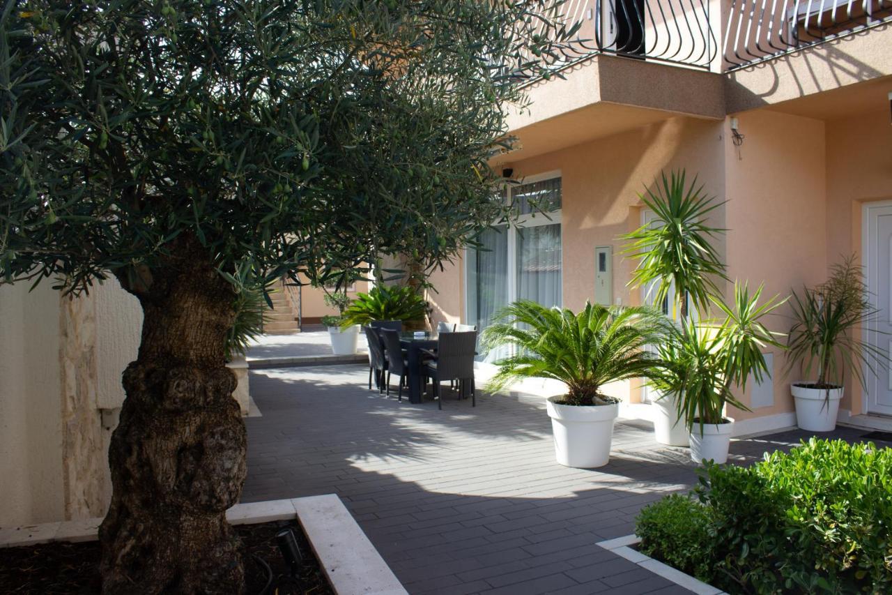 Apartments Villa Jelena ヴォディツェ エクステリア 写真