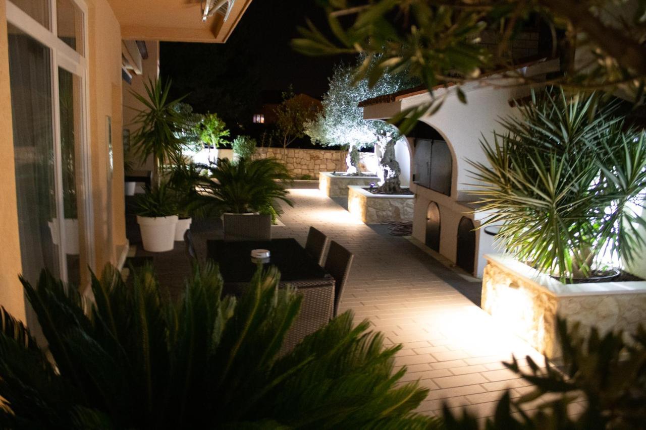Apartments Villa Jelena ヴォディツェ エクステリア 写真