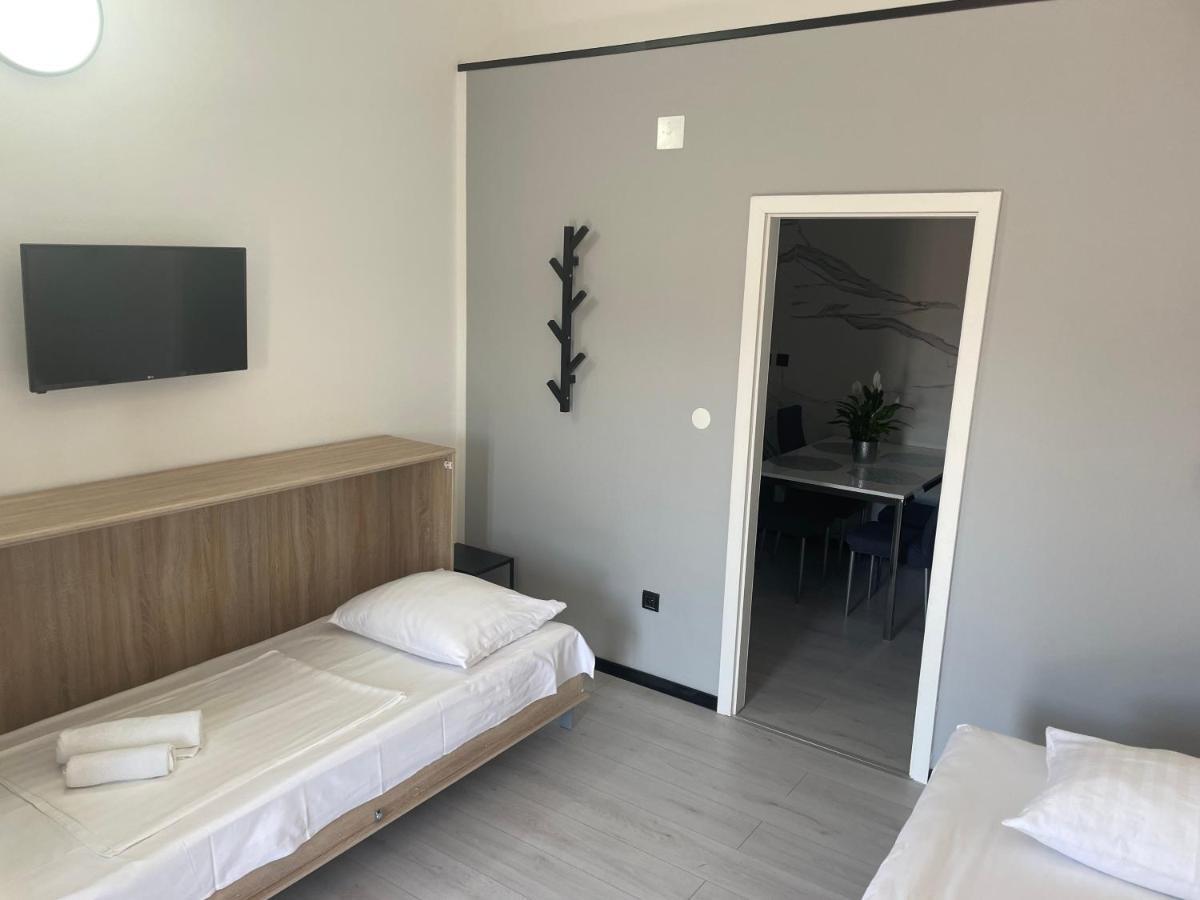 Apartments Villa Jelena ヴォディツェ エクステリア 写真