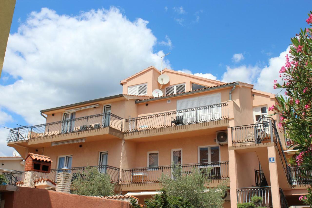 Apartments Villa Jelena ヴォディツェ エクステリア 写真